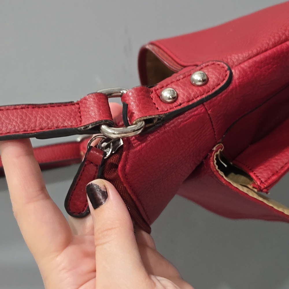 Giani Bernini Leather Red Shoulder Bag. - Picture 13 of 16